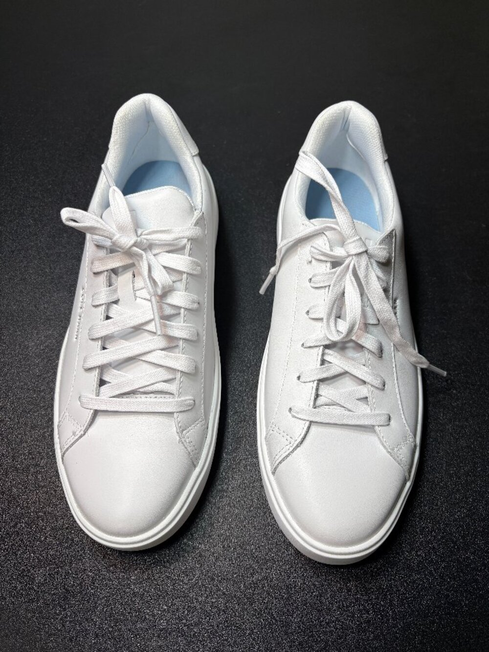 Women's Cole Haan White Tennis Shoe W26631 size 8.5 Lace Up